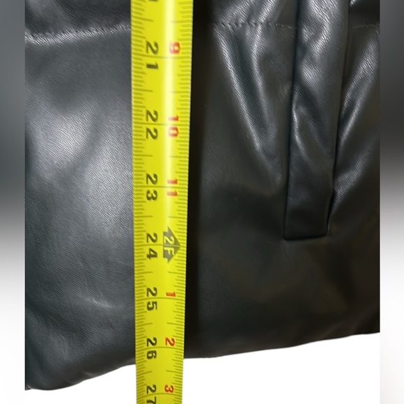 Blank NYC NWOT Easy Street puffer vest BLACK/ Dark Green. Faux leather,snaps - Picture 9 of 13